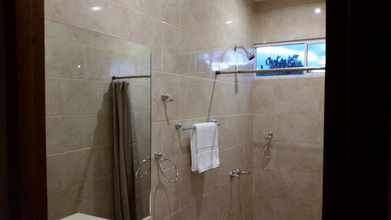 Habitación Doble con baño privado - 2 camas